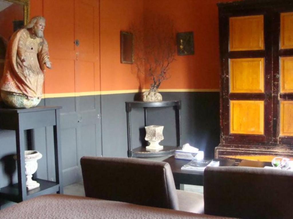サルス・ル・シャトー Casa Montes Bed & Breakfast 部屋 写真